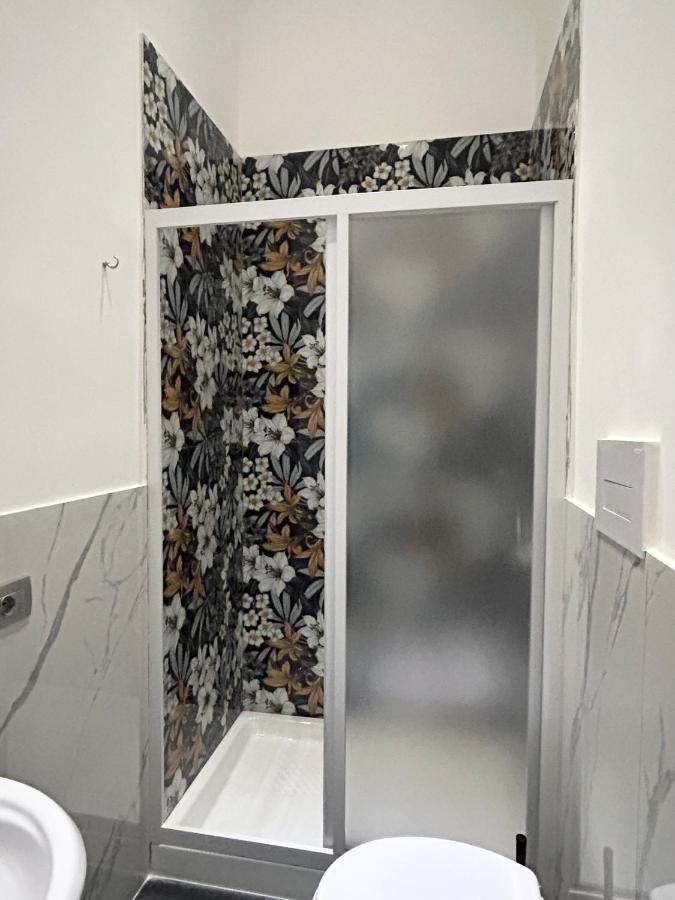 那不勒斯 Savastano House Duomo酒店 外观 照片